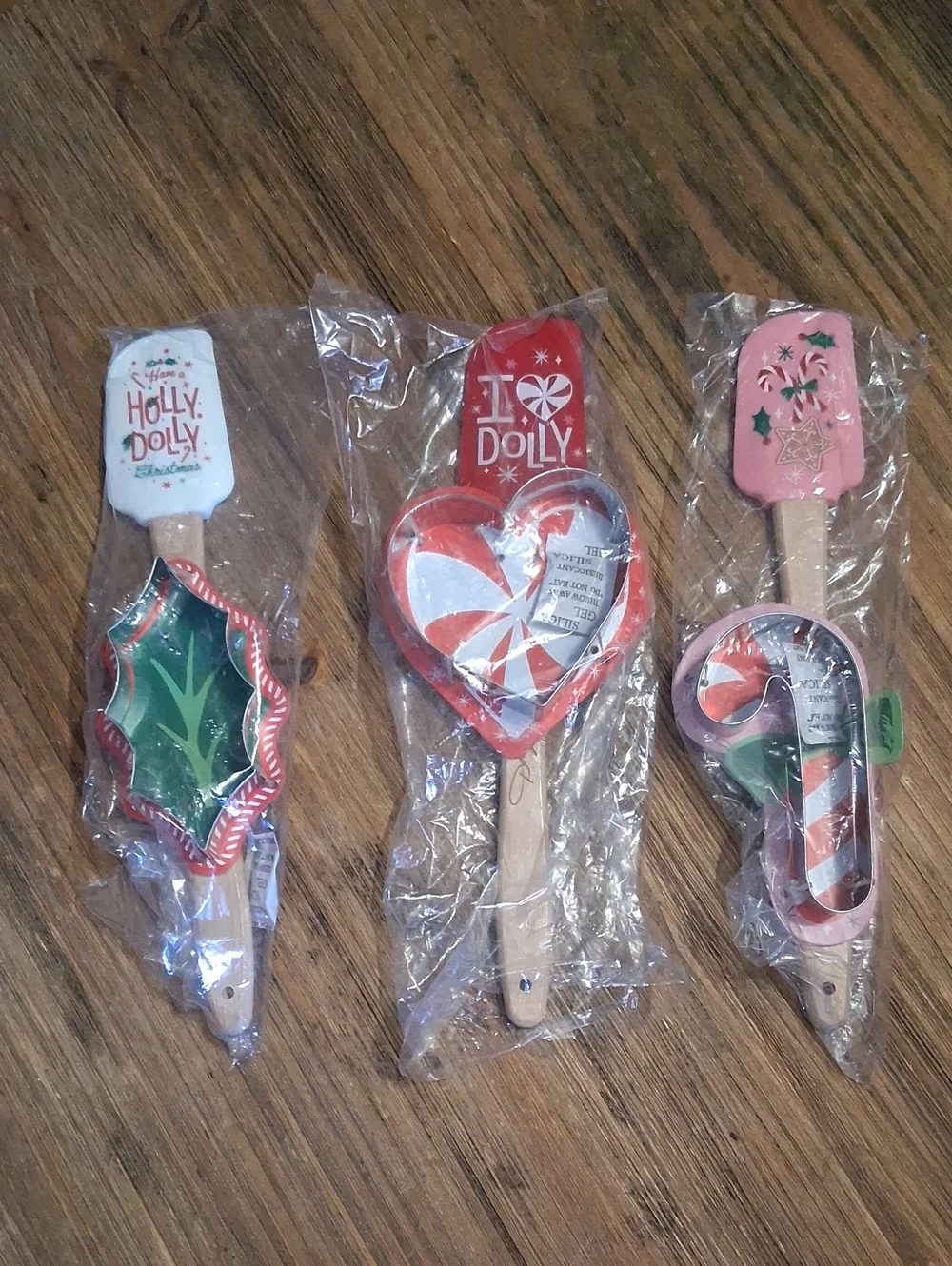 DOLLY PARTON Holiday Cookie Cutter Set - Red, Green, Pink